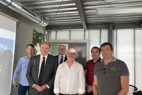 Le 5 mai André Torre, Président de Centre INRAE, recevait Amaury de Saint Quentin, Préfet de Région Corse et Jean-Laurent Vellutini, DRARI.