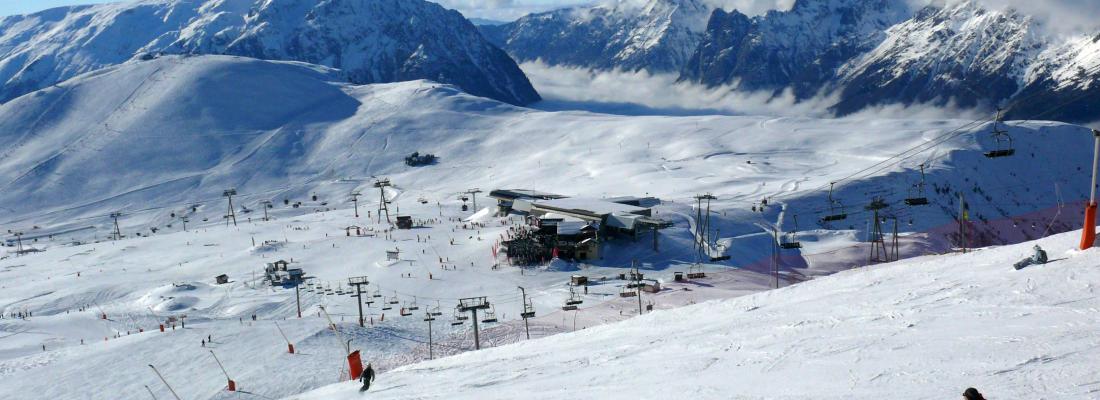 illustration Tourisme de montagne : la transition des stations de sport d’hiver face à la fragilité de l’enneigement